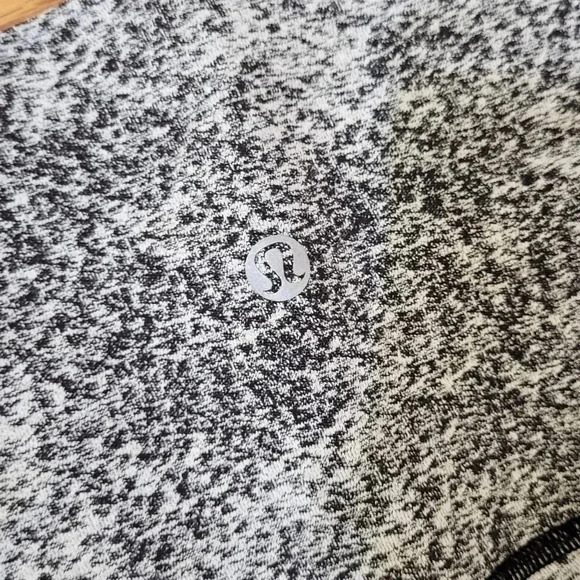 Lululemon Wunder Under Pant(Hi-Rise) Splatter White/Black Luxtreme Leggings(8) - Picture 8 of 9